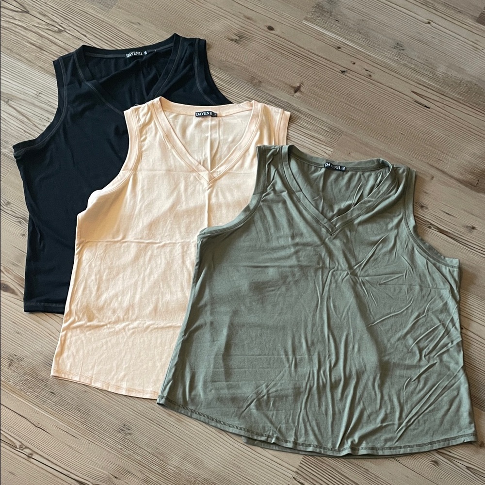 GAP Women's Sleeveless Tops - Black, Cream, Olive